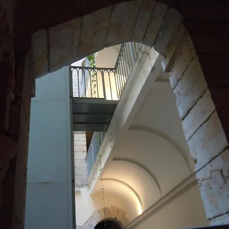 à 3 Min Des Jacobins Appartamento Lione