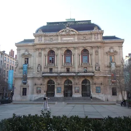 Apartamento A 3 Min Des Jacobins